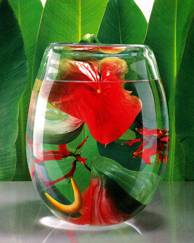 店内に並ぶガラス作品